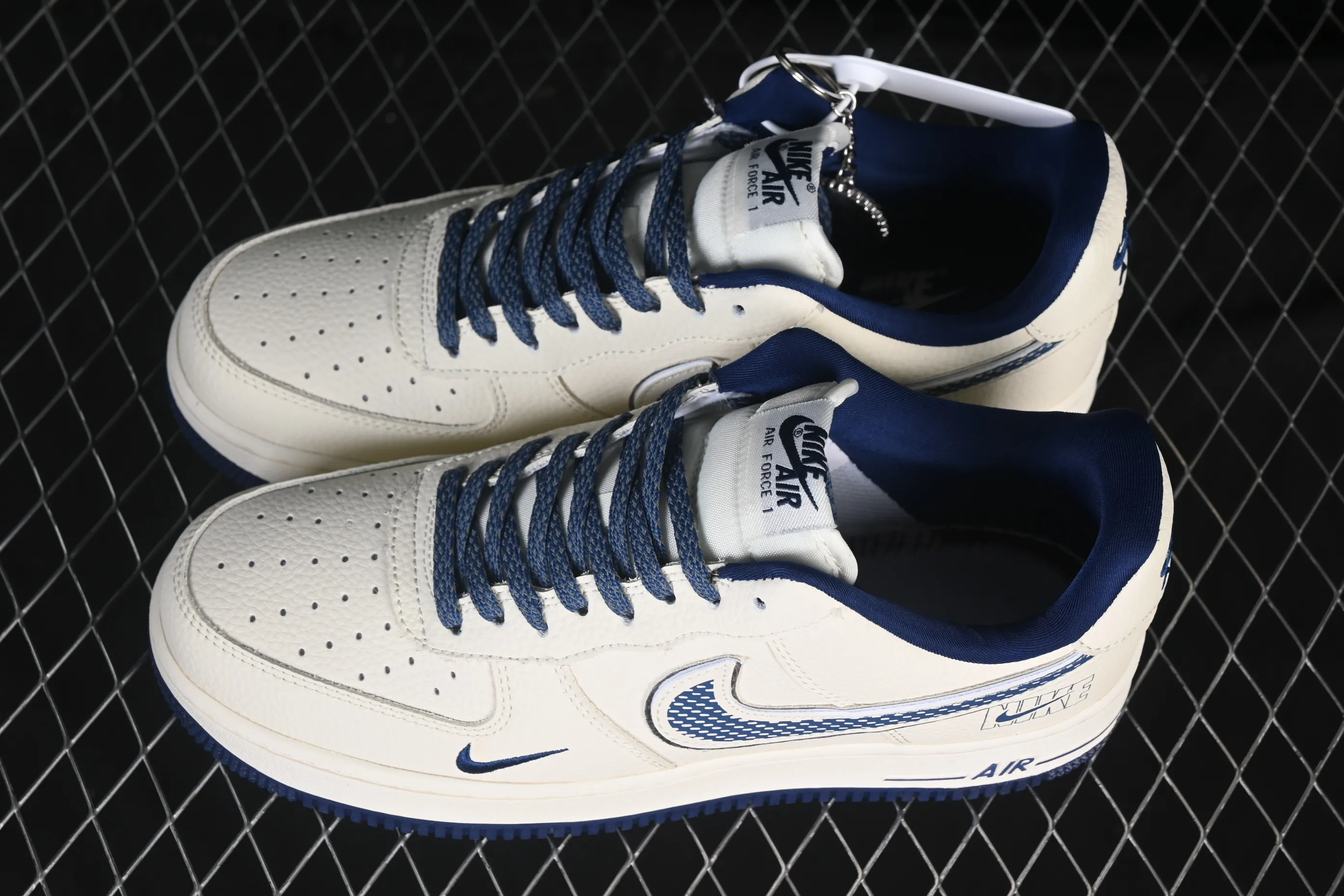 All Categories Nk Air Force 1 Air Force Series Nk Air Force 1 Low Air Force Low Nike Air Force 1'07 Low Beige Star Air Force One Low Casual Shoes DF0188-108